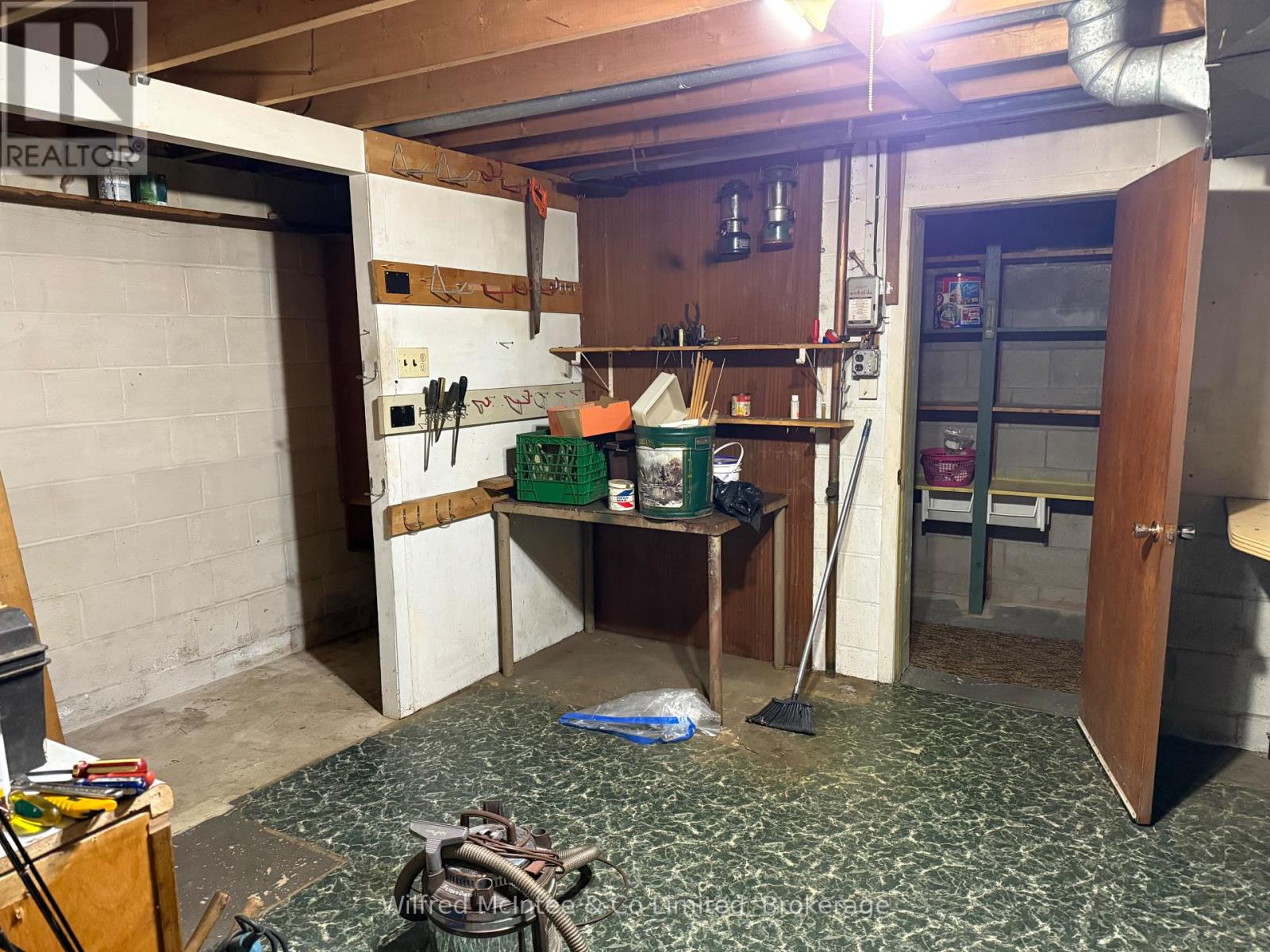 506 14th Street, Hanover, Ontario N4N 1Z9 - Photo 24 - X12582272