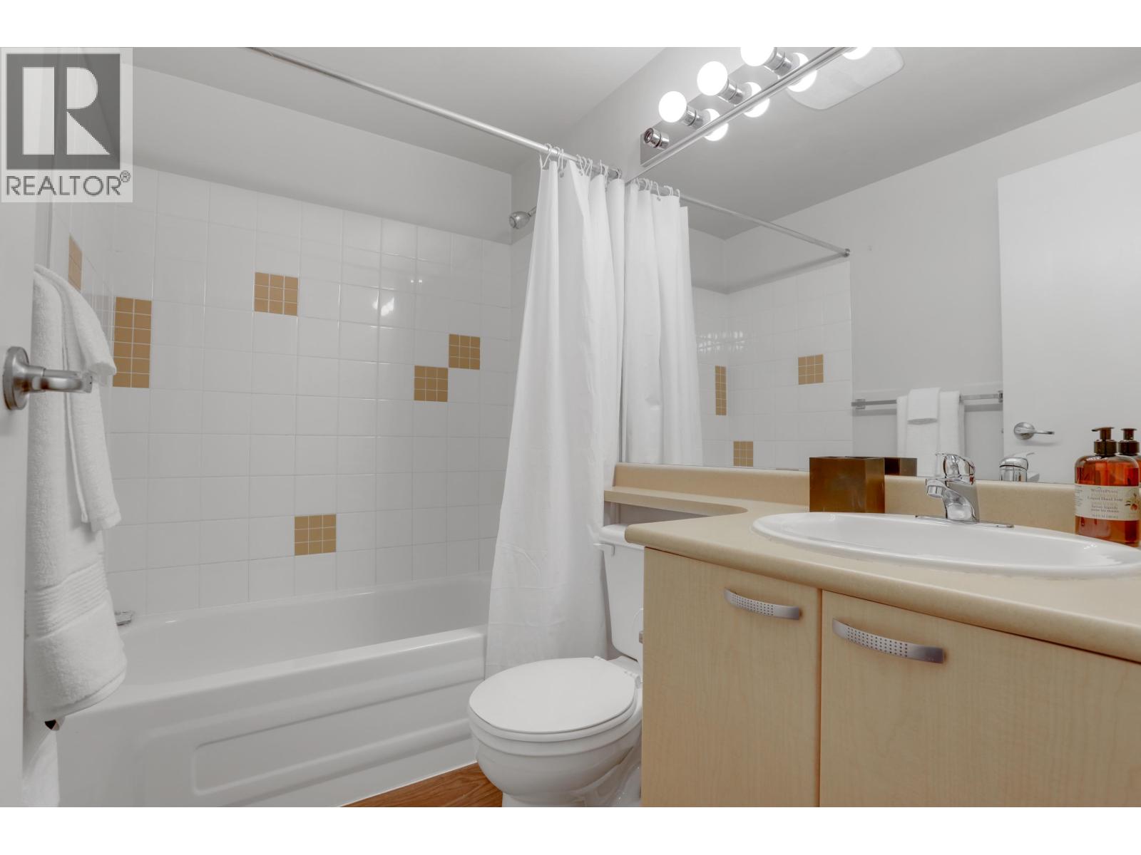 209 1249 Granville Street, Vancouver, British Columbia  V6Z 1M5 - Photo 7 - R3069961