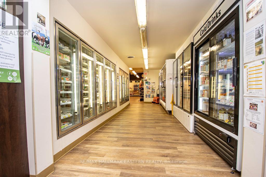 904 Water Street, Peterborough (Northcrest Ward 5), Ontario  K9H 3P3 - Photo 16 - X12582310