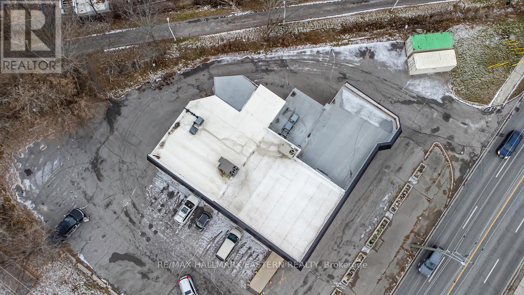 904 Water Street, Peterborough (Northcrest Ward 5), Ontario  K9H 3P3 - Photo 2 - X12582310