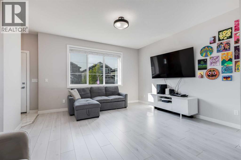 104 Red Embers Manor Ne, Calgary, Alberta  T3N 1K7 - Photo 2 - A2257004