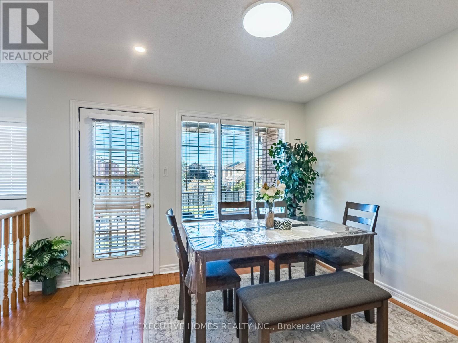 5321 Red Brush Drive, Mississauga, Ontario  L4Z 3Z5 - Photo 10 - W12582024