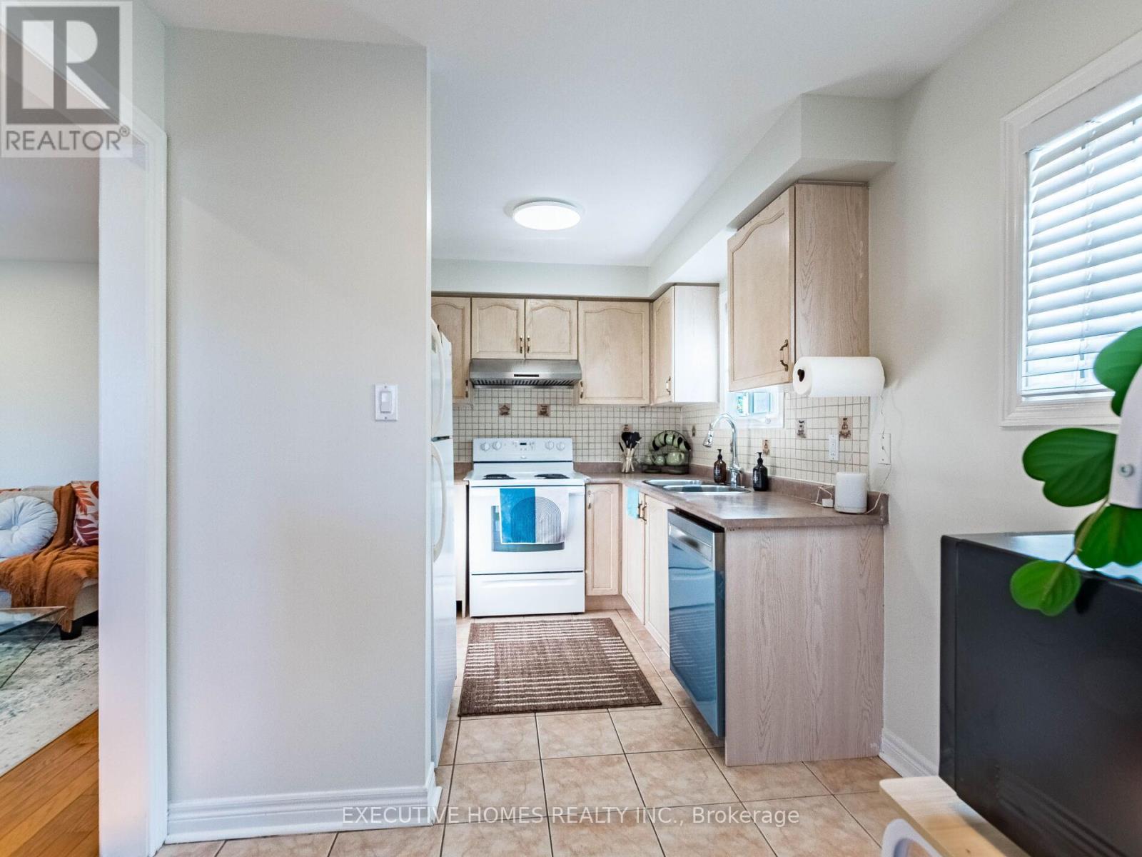 5321 Red Brush Drive, Mississauga, Ontario  L4Z 3Z5 - Photo 11 - W12582024