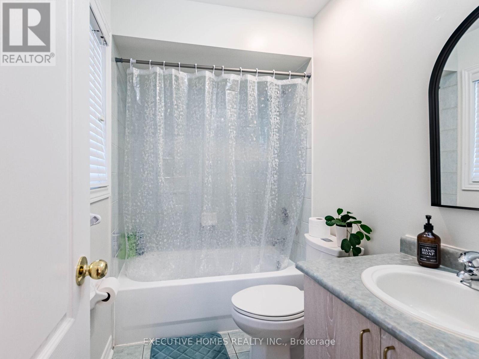 5321 Red Brush Drive, Mississauga, Ontario  L4Z 3Z5 - Photo 27 - W12582024