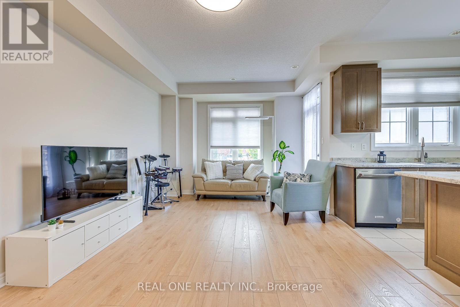 75 - 2435 Greenwich Drive, Oakville, Ontario  L6M 0S4 - Photo 12 - W12582054