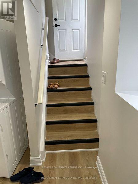 Lower - 37 Edgemont Drive, Brampton, Ontario  L6V 1K9 - Photo 2 - W12582062