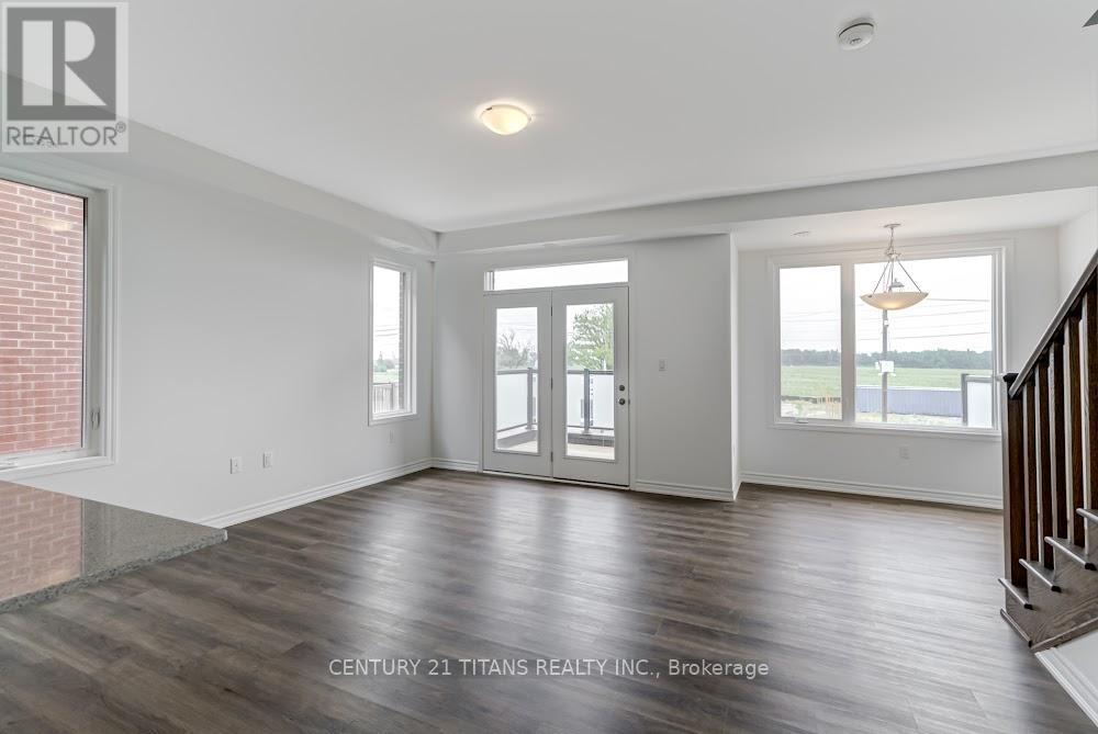 93 Rockface Trail, Caledon, Ontario  L7C 4P1 - Photo 10 - W12582088