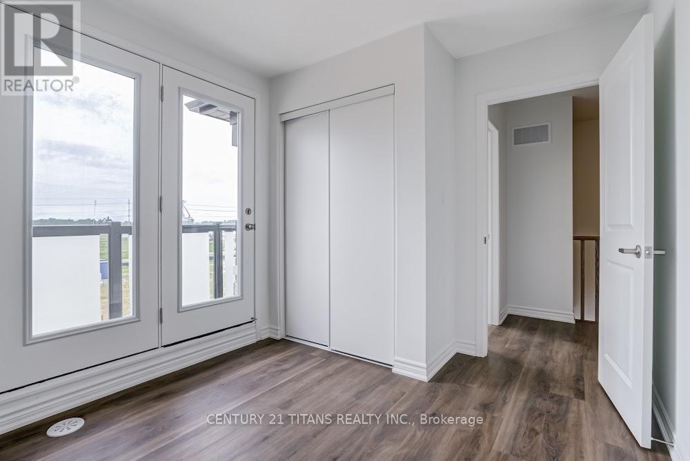 93 Rockface Trail, Caledon, Ontario  L7C 4P1 - Photo 23 - W12582088