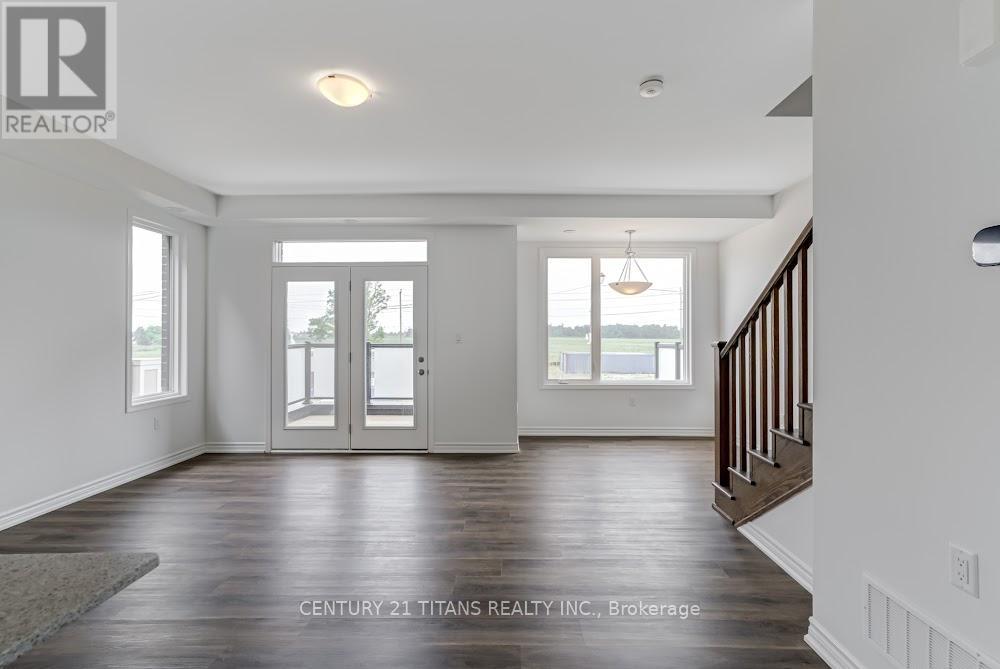 93 Rockface Trail, Caledon, Ontario  L7C 4P1 - Photo 9 - W12582088