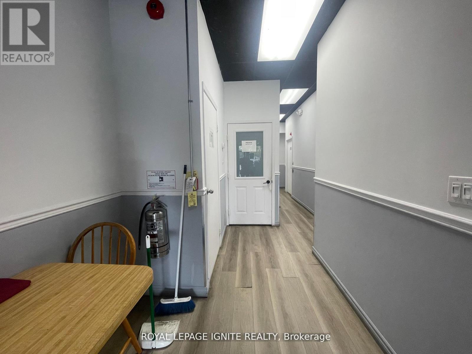 15 - 1395 Abbeywood Road, Oakville, Ontario  L6M 3B2 - Photo 10 - W12582118