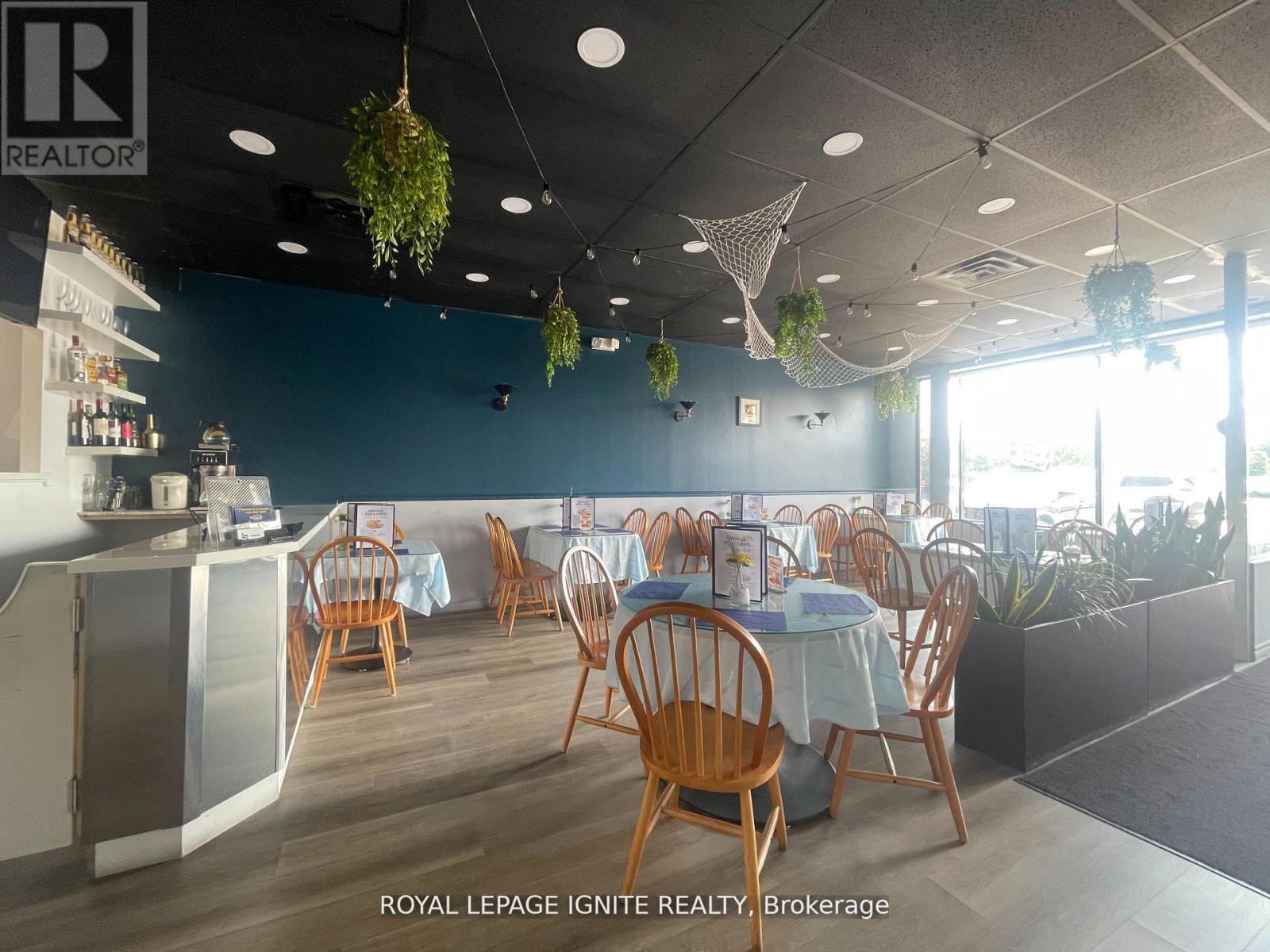 15 - 1395 Abbeywood Road, Oakville, Ontario  L6M 3B2 - Photo 3 - W12582118