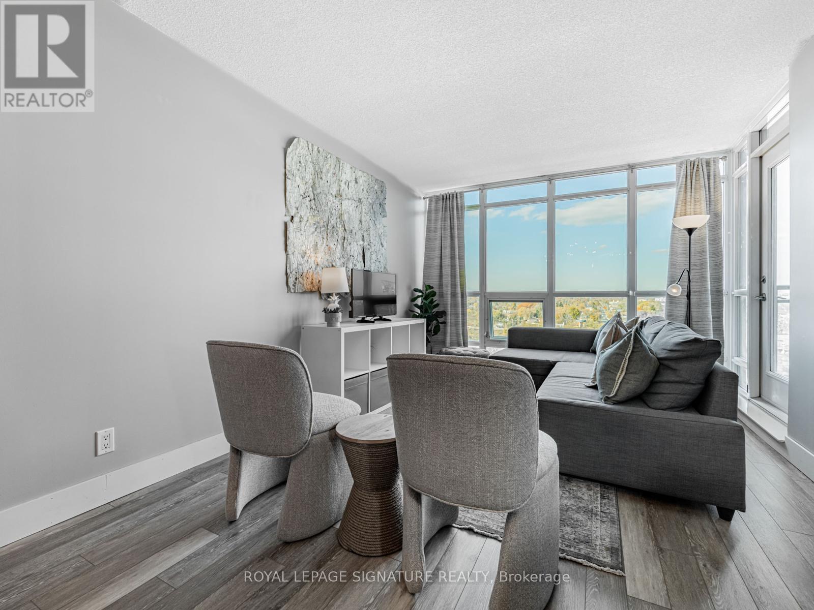 1817 - 185 Legion Road N, Toronto, Ontario  M8Y 0A1 - Photo 11 - W12582188