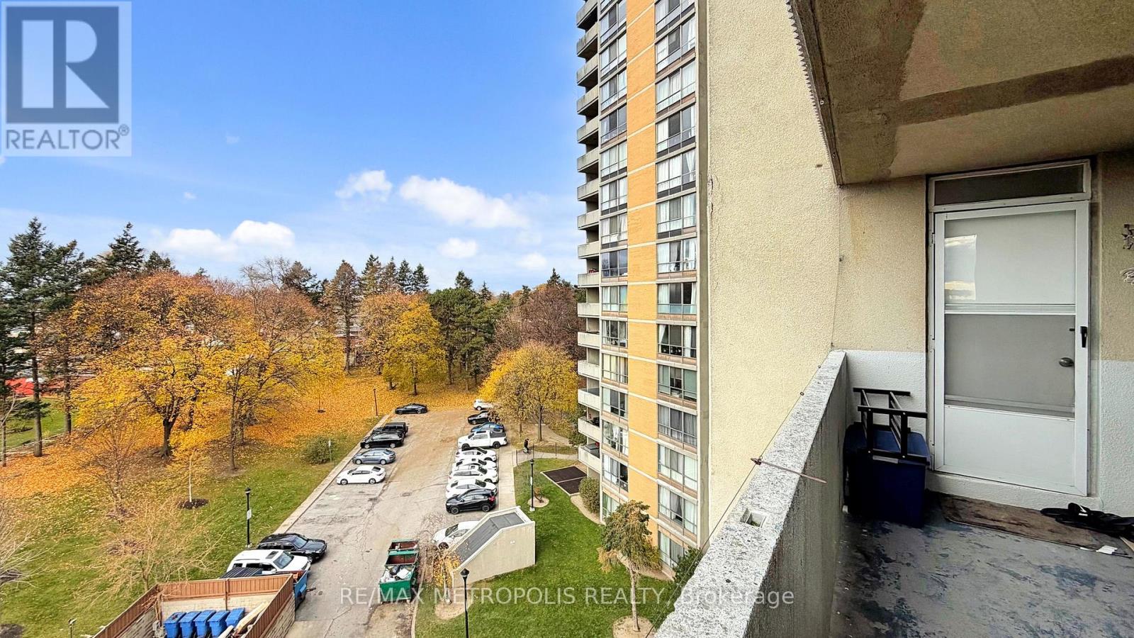 713 - 10 Martha Eaton Way, Toronto, Ontario  M6M 5B3 - Photo 24 - W12582194