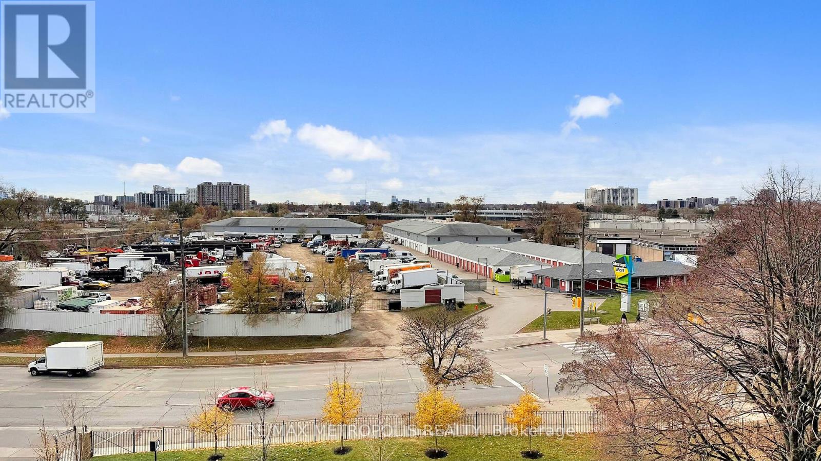 713 - 10 Martha Eaton Way, Toronto, Ontario  M6M 5B3 - Photo 27 - W12582194