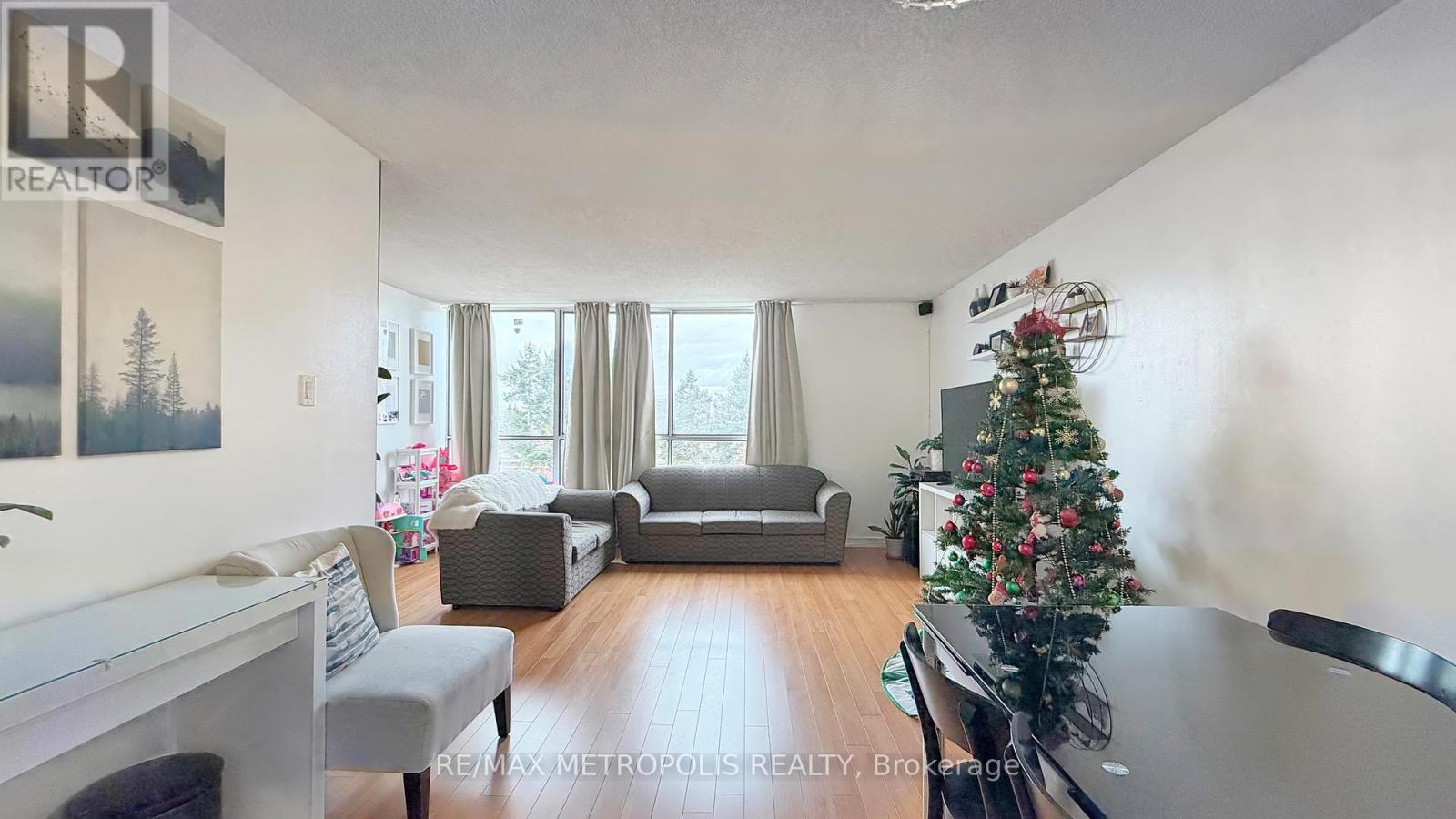 713 - 10 Martha Eaton Way, Toronto, Ontario  M6M 5B3 - Photo 37 - W12582194