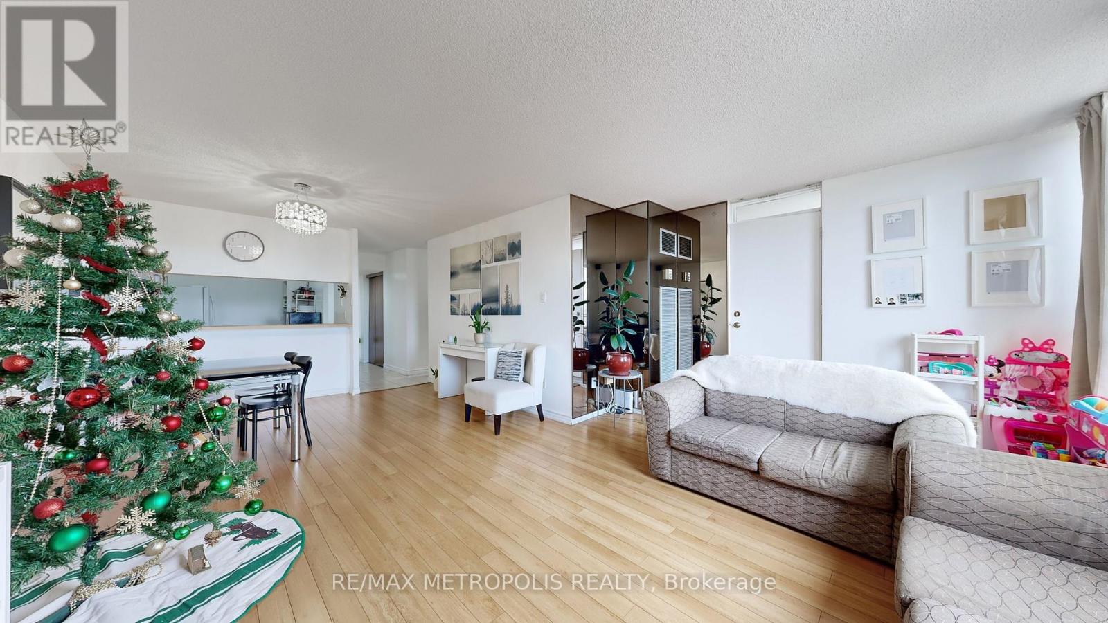 713 - 10 Martha Eaton Way, Toronto, Ontario  M6M 5B3 - Photo 38 - W12582194