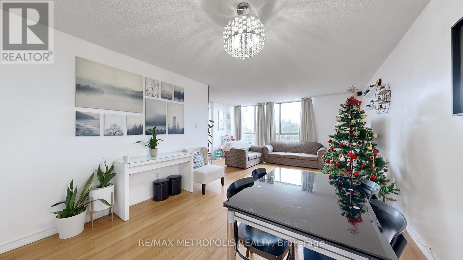 713 - 10 Martha Eaton Way, Toronto, Ontario  M6M 5B3 - Photo 41 - W12582194