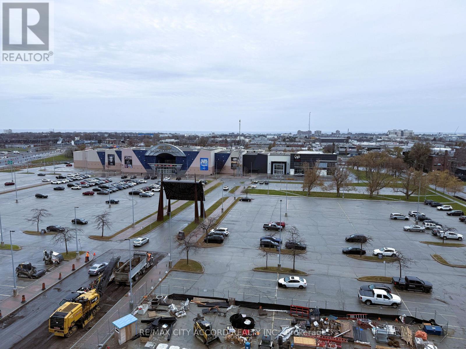 704 - 1037 The Queensway, Toronto, Ontario  M8Z 6C7 - Photo 10 - W12582198