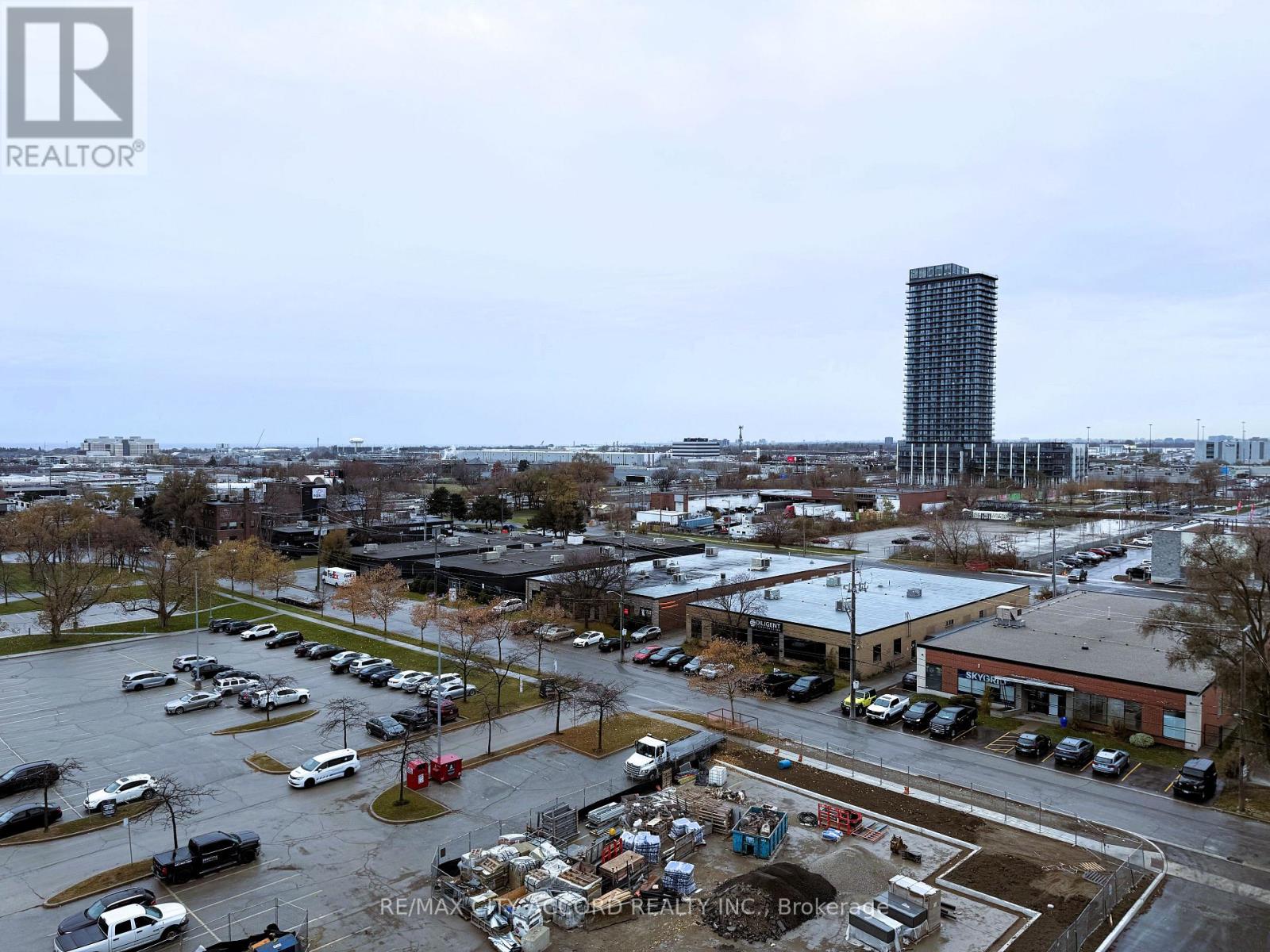 704 - 1037 The Queensway, Toronto, Ontario  M8Z 6C7 - Photo 11 - W12582198