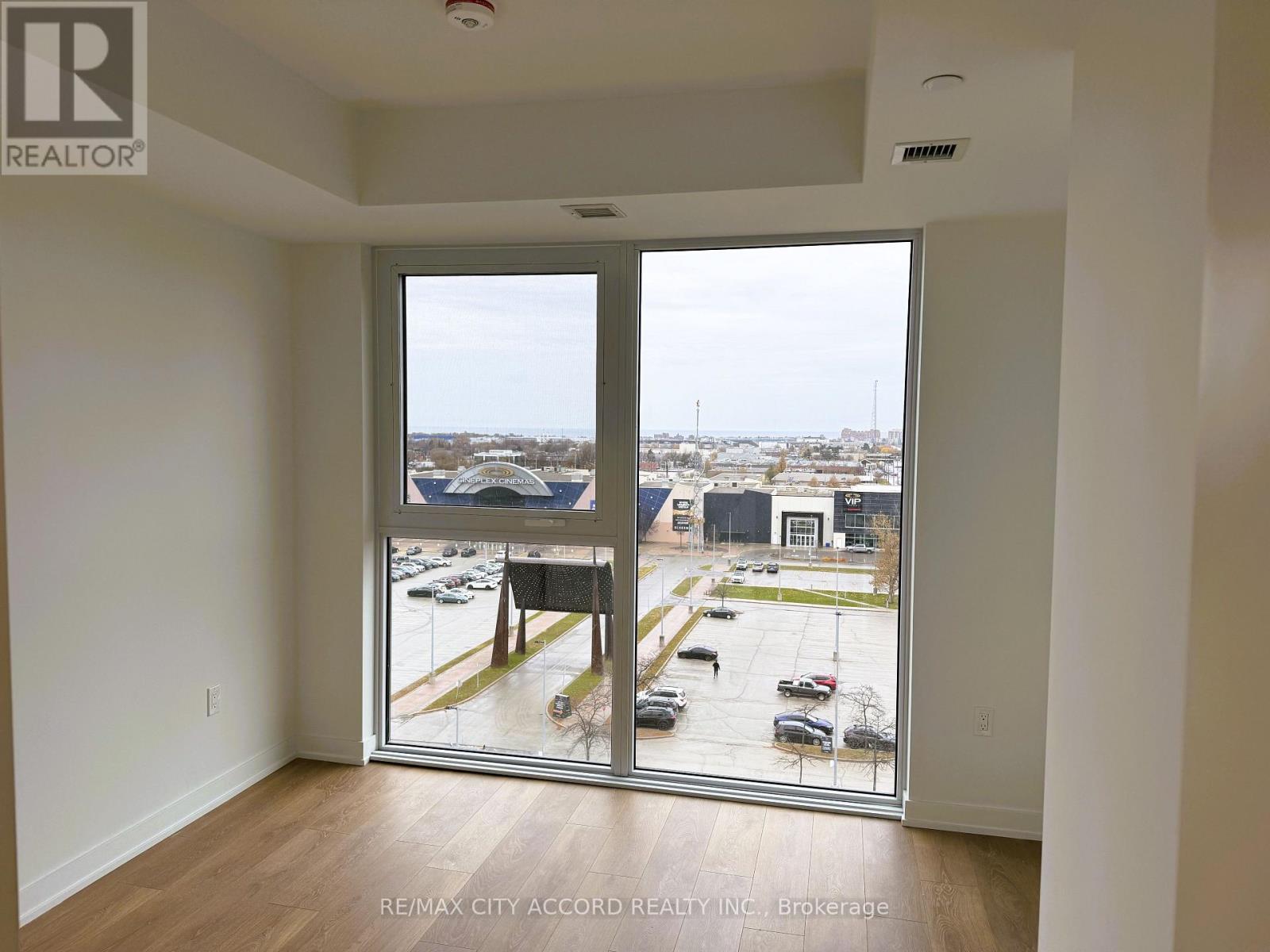 704 - 1037 The Queensway, Toronto, Ontario  M8Z 6C7 - Photo 7 - W12582198