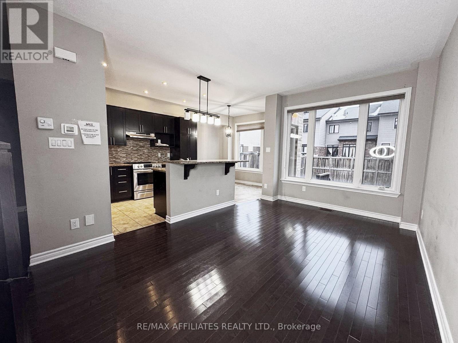 232 Cooks Mill Crescent, Ottawa, Ontario  K1V 2N1 - Photo 8 - X12582222