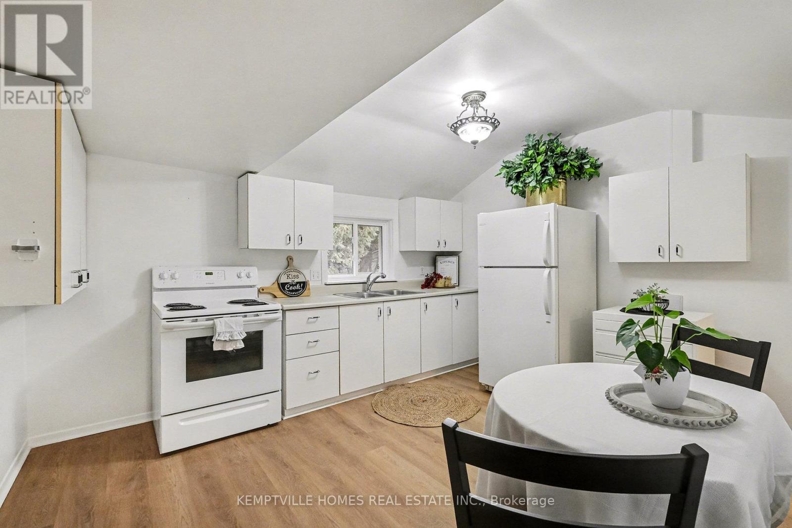 415 Barnes Street, North Grenville, Ontario  K0G 1J0 - Photo 11 - X12582276