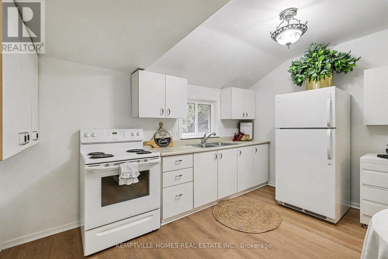 415 Barnes Street, North Grenville, Ontario  K0G 1J0 - Photo 8 - X12582276