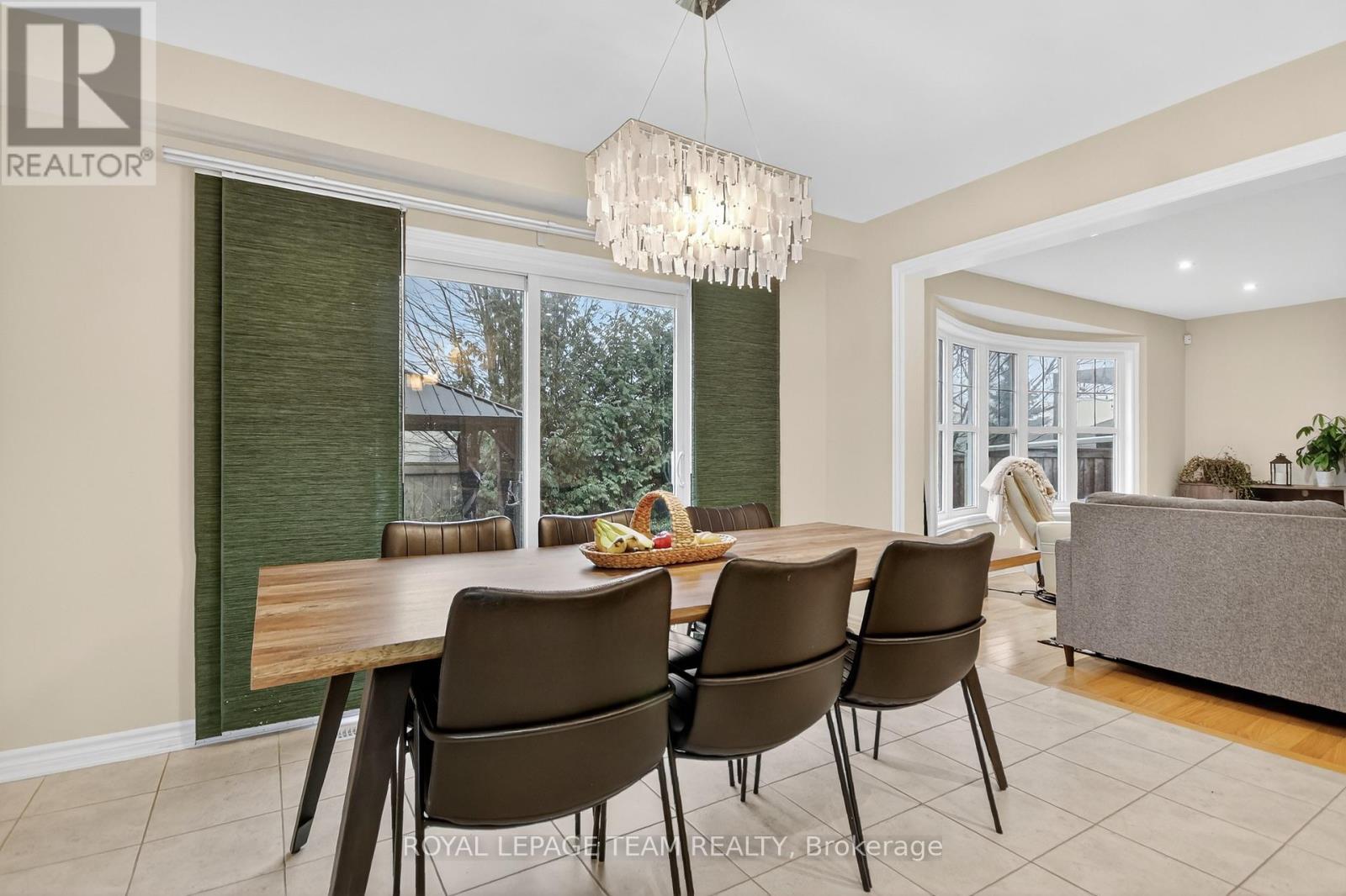 317 Gallantry Way, Ottawa, Ontario  K2S 0P8 - Photo 17 - X12582280