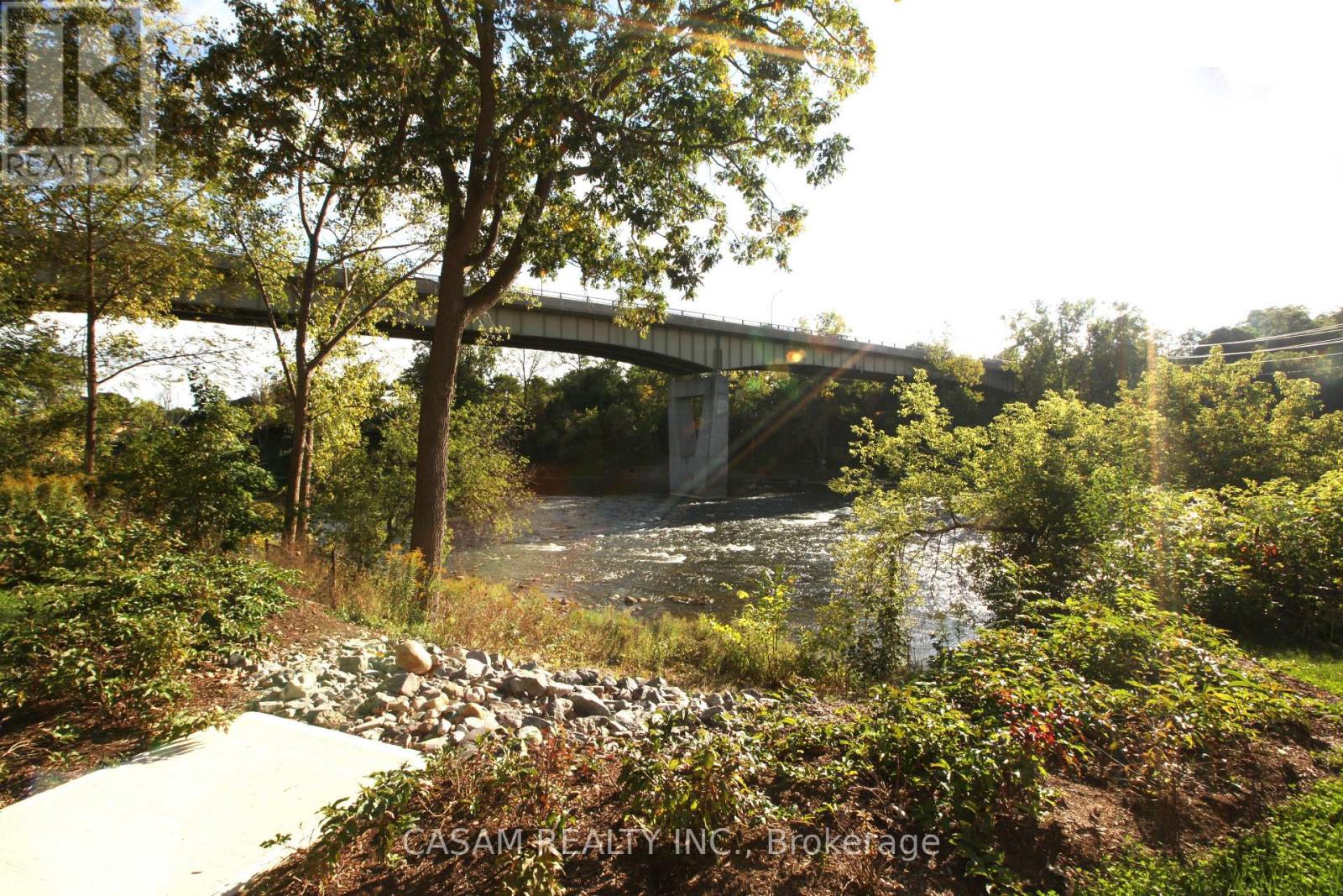 10 - 2 Willow Street N, Brant, Ontario  N3L 0K7 - Photo 12 - X12581964