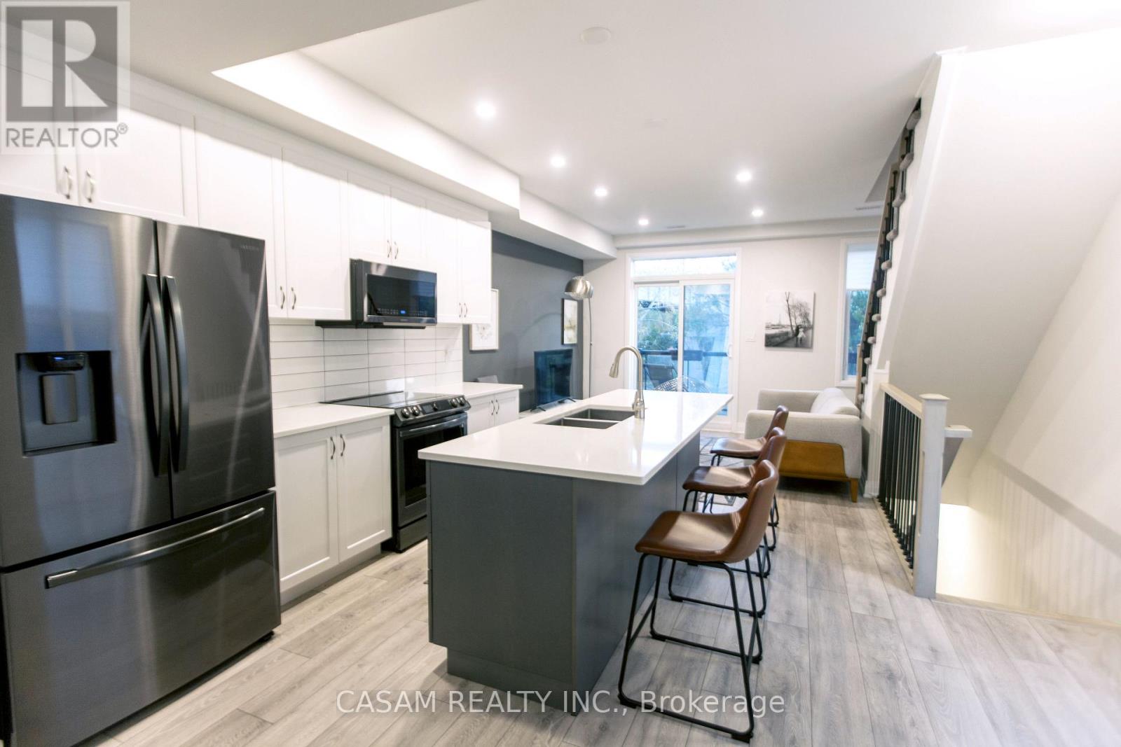 10 - 2 Willow Street N, Brant, Ontario  N3L 0K7 - Photo 2 - X12581964