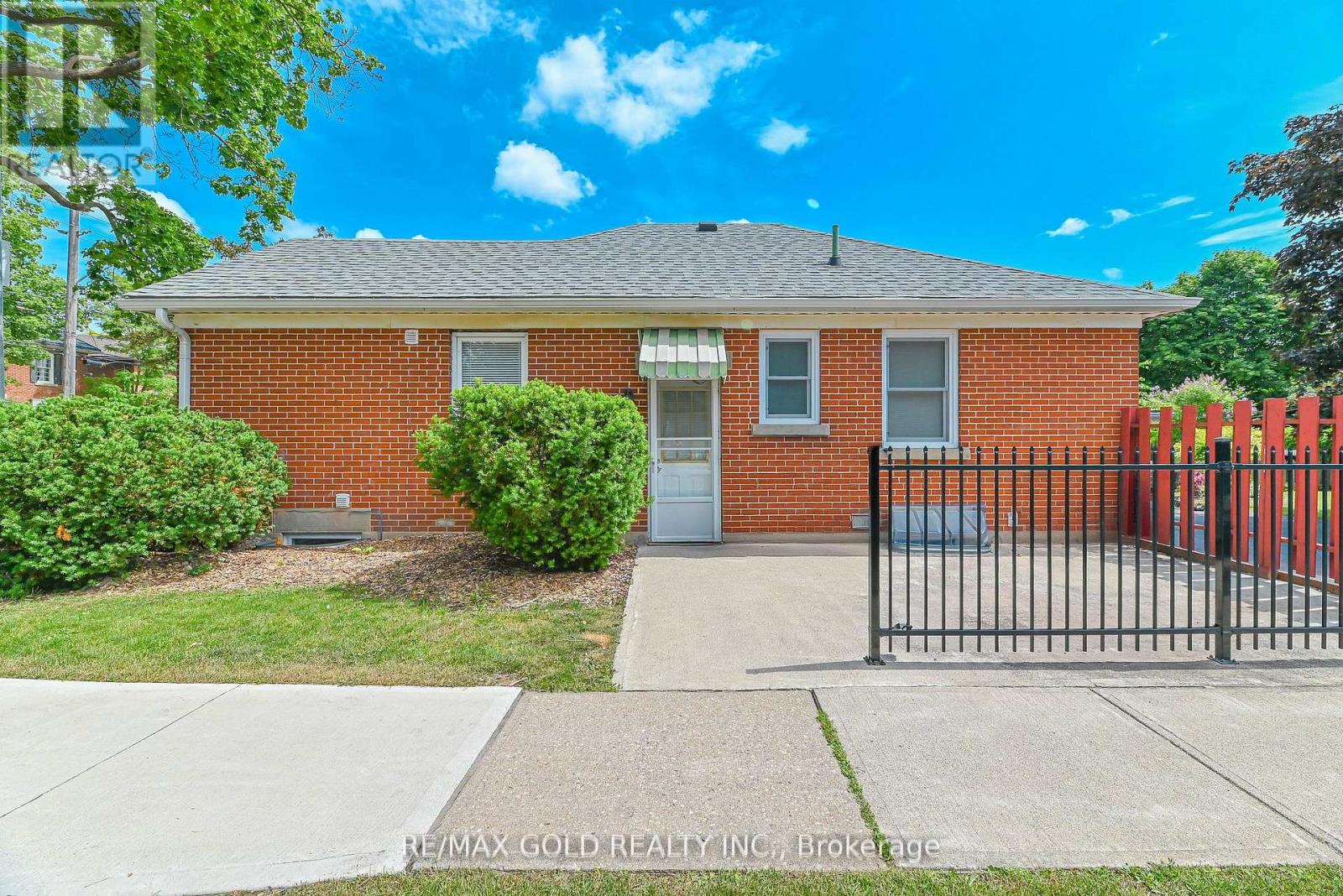 369 YORK ROAD, Guelph, Ontario