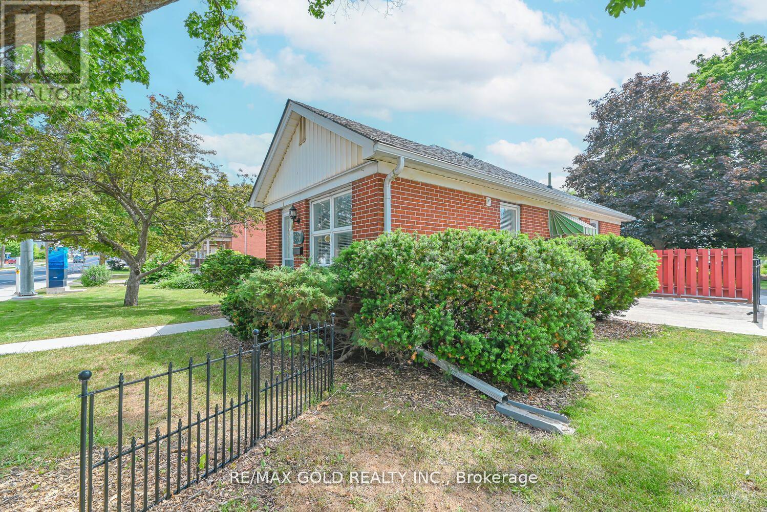 369 York Road, Guelph, Ontario  N1E 3H2 - Photo 4 - X12582018
