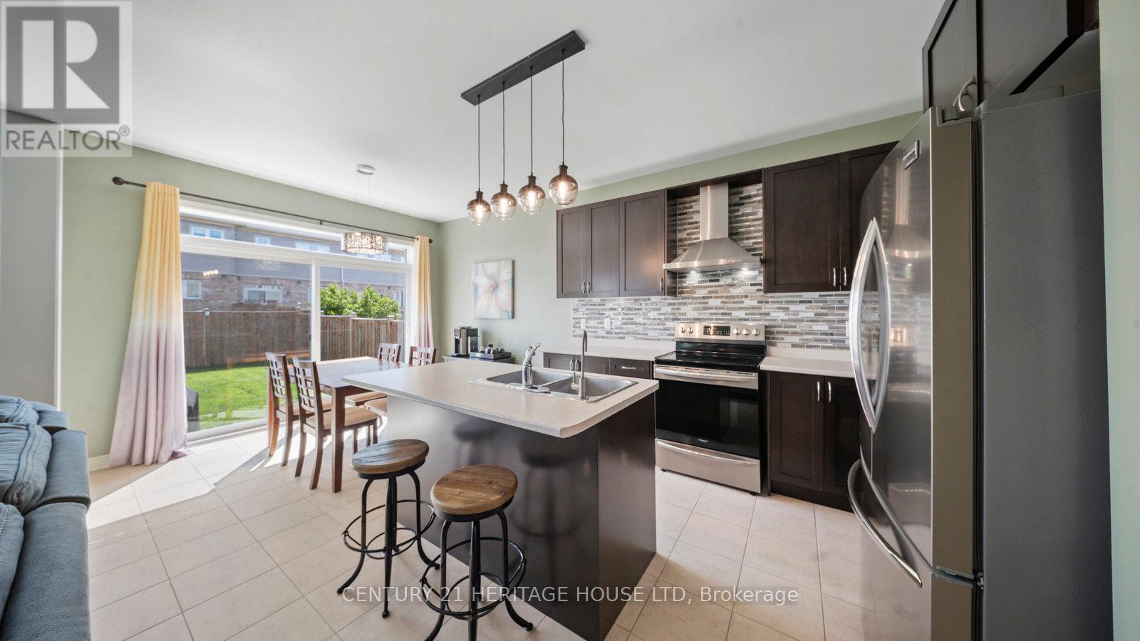 119 Barlow Place, Brant, Ontario  N3L 0G8 - Photo 9 - X12582086