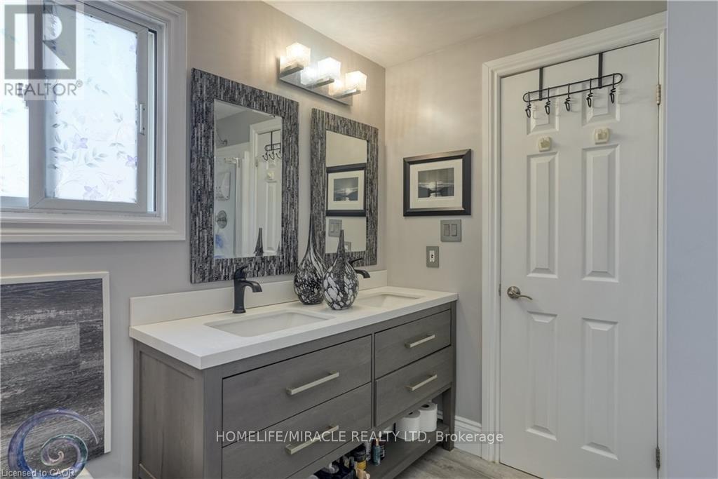 39 Endeavour Drive, Cambridge, Ontario  N3C 4C4 - Photo 16 - X12582140