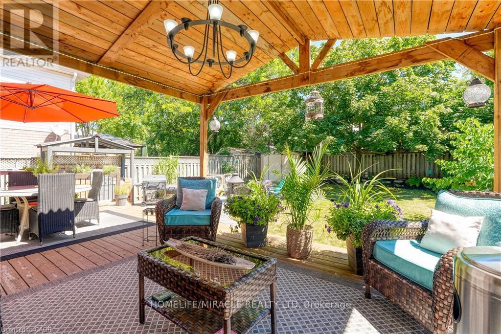 39 Endeavour Drive, Cambridge, Ontario  N3C 4C4 - Photo 28 - X12582140