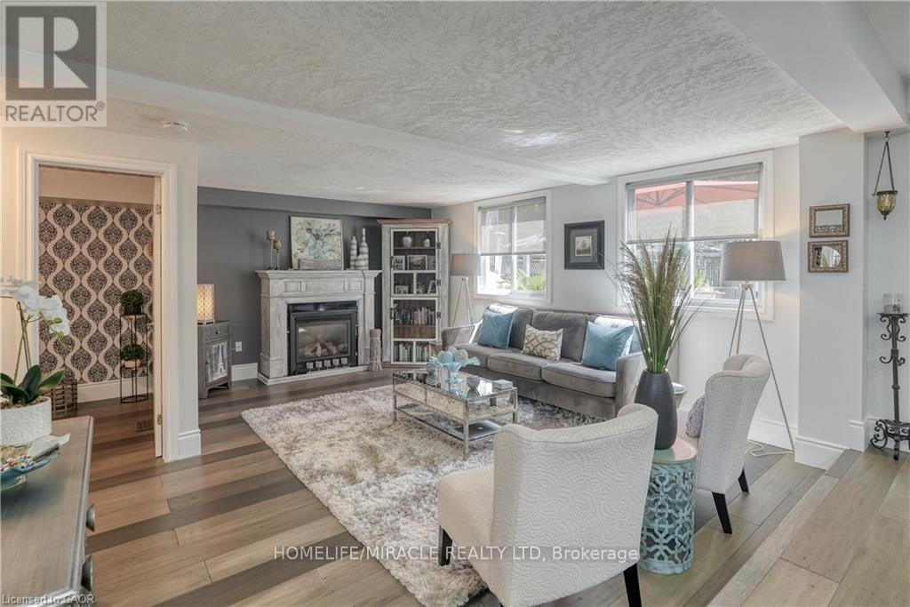 39 Endeavour Drive, Cambridge, Ontario  N3C 4C4 - Photo 4 - X12582140