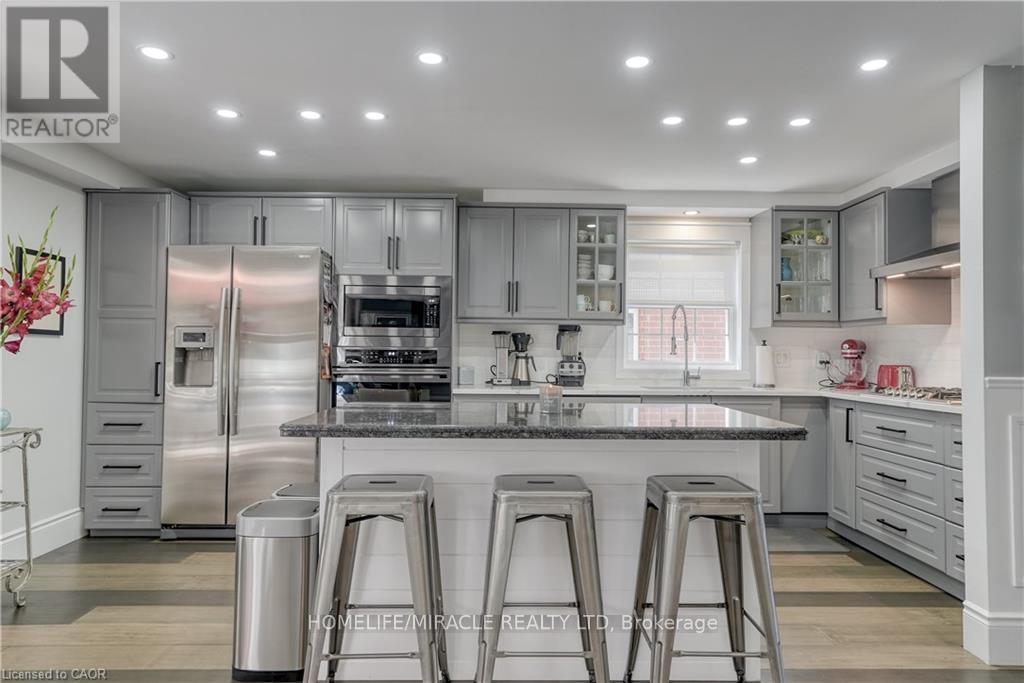 39 Endeavour Drive, Cambridge, Ontario  N3C 4C4 - Photo 7 - X12582140