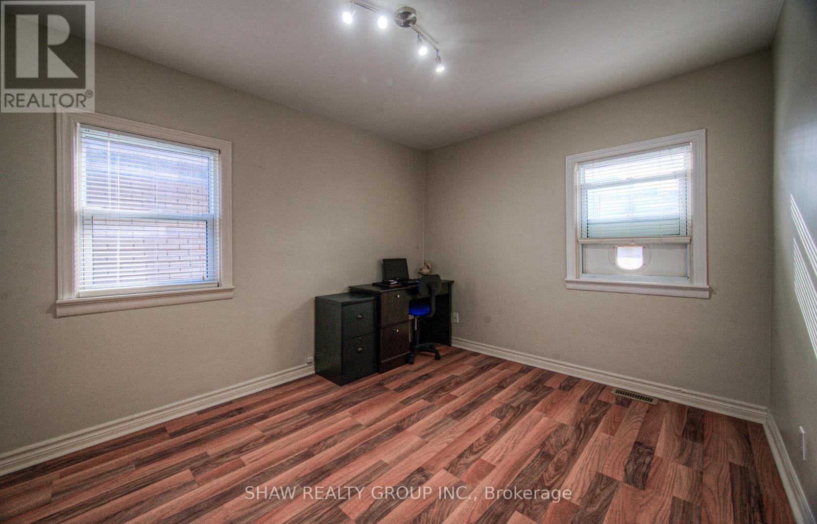 44 Jaffray Street, Cambridge, Ontario  N1R 3H9 - Photo 14 - X12582180