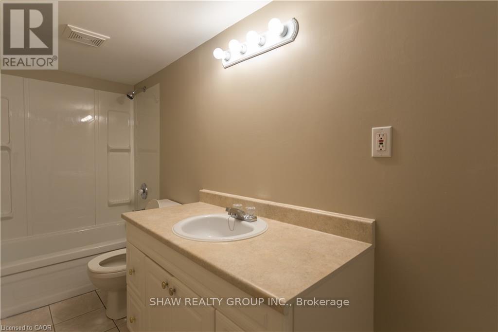 44 Jaffray Street, Cambridge, Ontario  N1R 3H9 - Photo 28 - X12582180