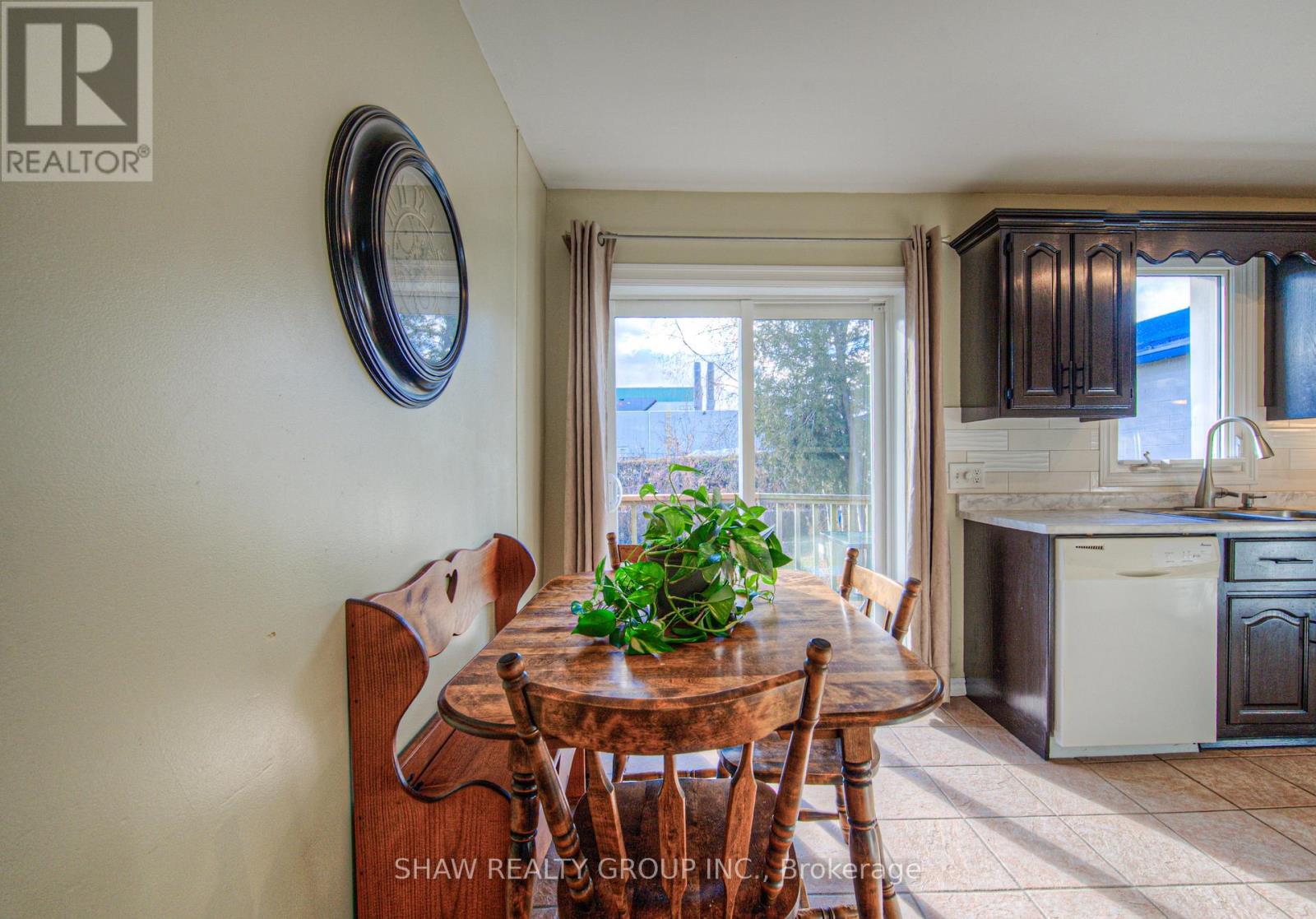 44 Jaffray Street, Cambridge, Ontario  N1R 3H9 - Photo 7 - X12582180