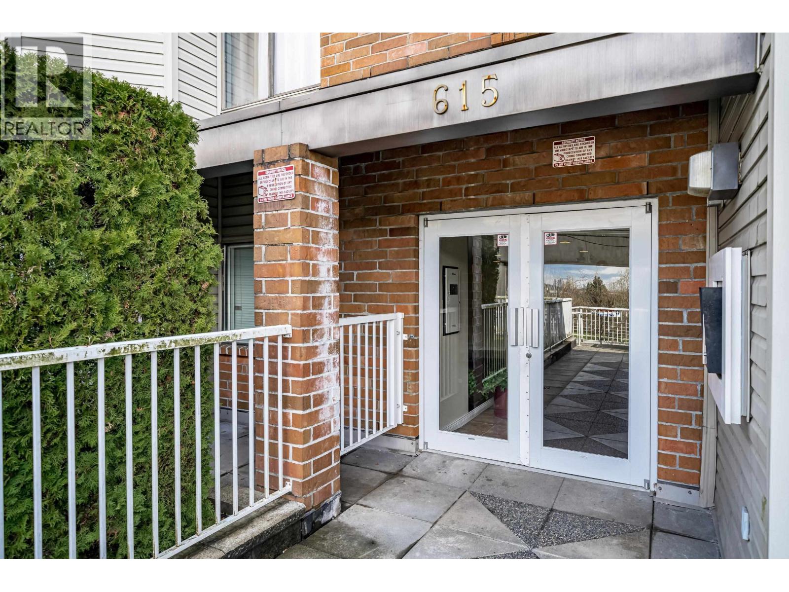 311 615 North Road, Coquitlam, British Columbia V3J 1P1 - Photo 2 - R3052704