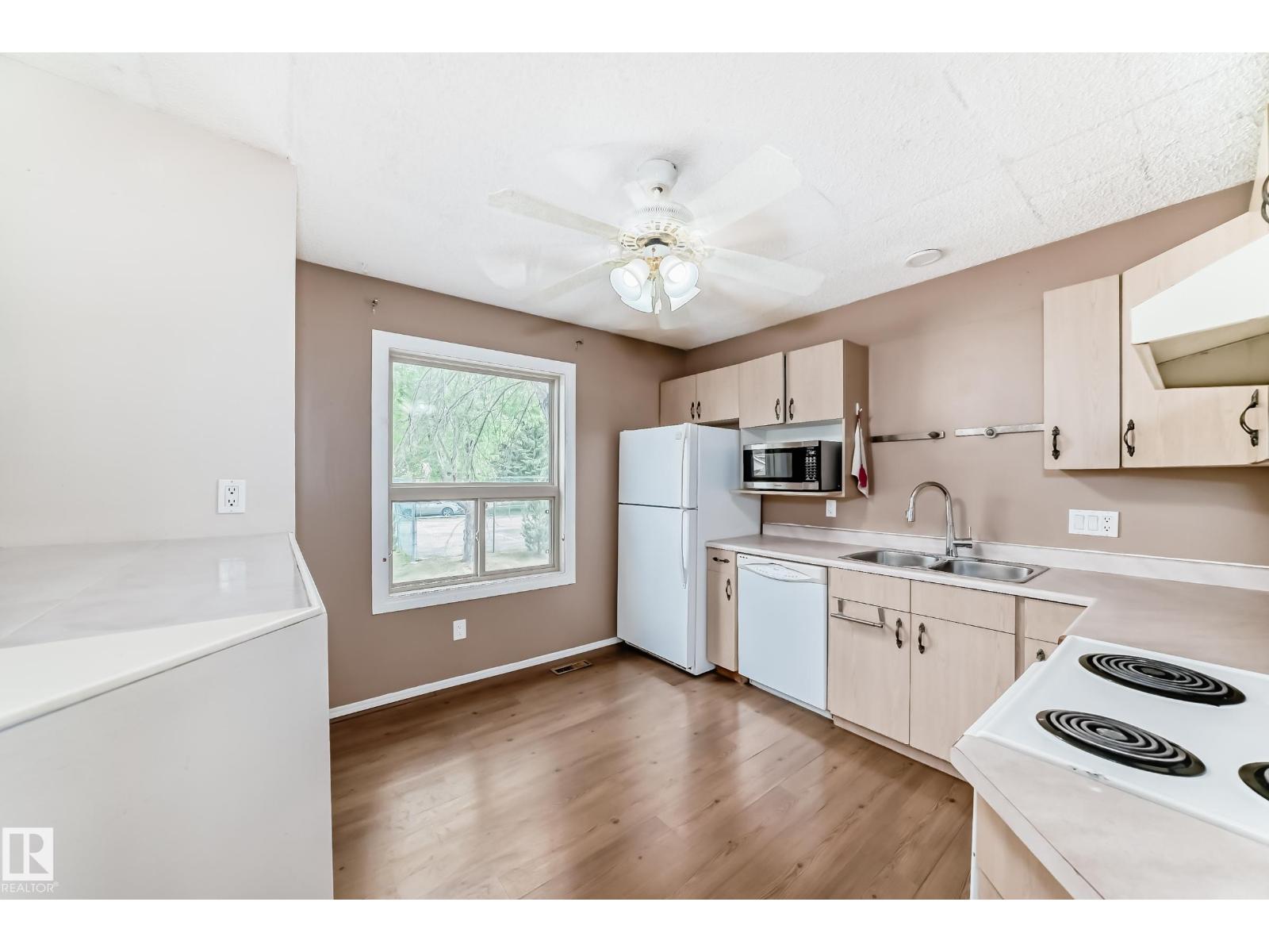 1865 Mill Woods Rd E Nw, Edmonton, Alberta  T6L 6K2 - Photo 3 - E4466863