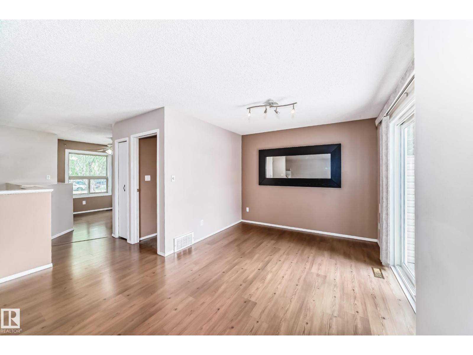 1865 Mill Woods Rd E Nw, Edmonton, Alberta  T6L 6K2 - Photo 7 - E4466863