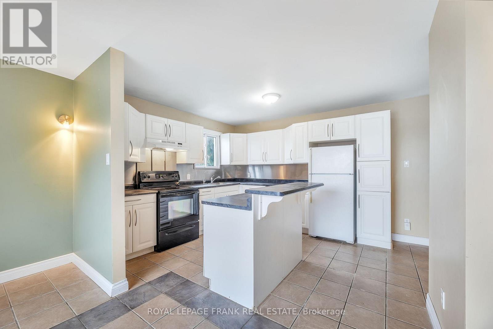 11 Mary Street E, Kawartha Lakes, Ontario  K0L 2W0 - Photo 27 - X12514812