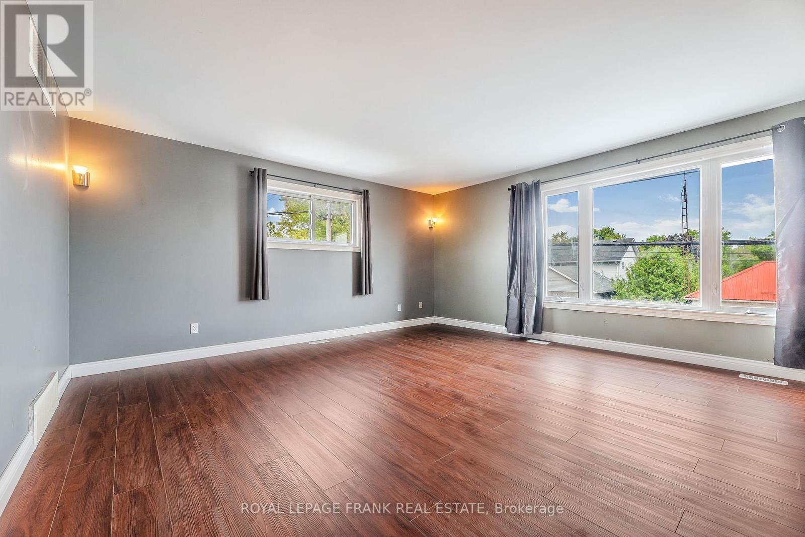 11 Mary Street E, Kawartha Lakes, Ontario  K0L 2W0 - Photo 35 - X12514812