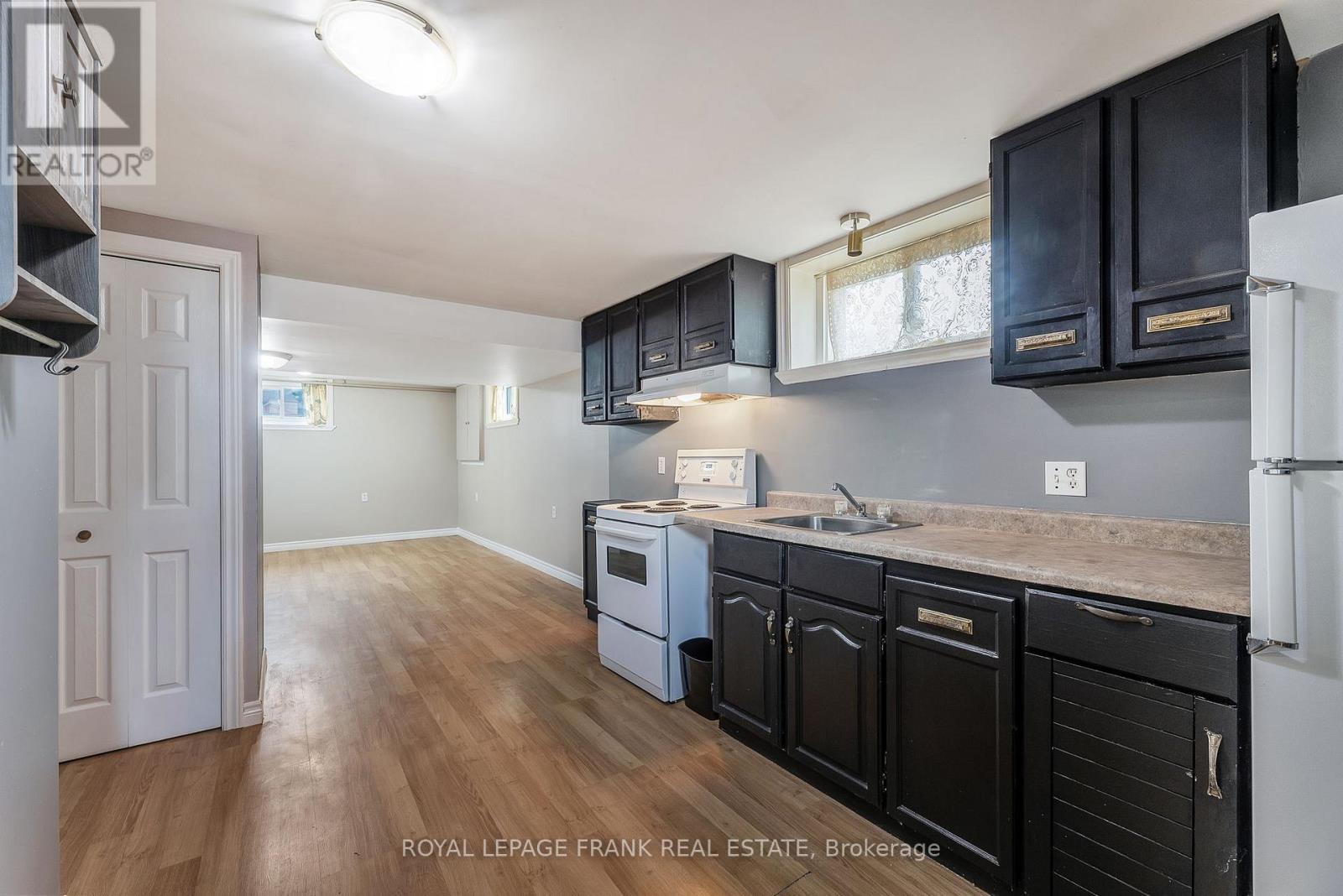 11 Mary Street E, Kawartha Lakes, Ontario  K0L 2W0 - Photo 44 - X12514812