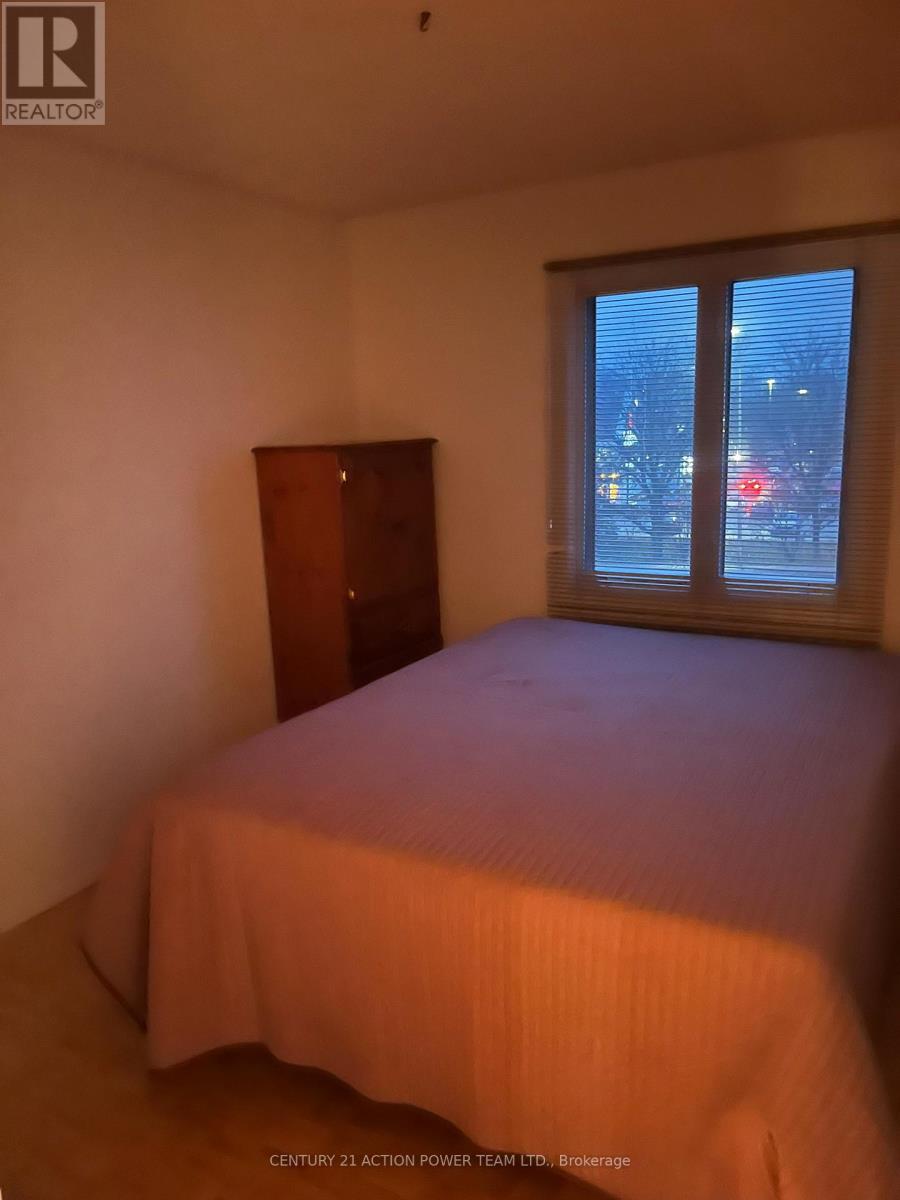 204 - 158b Mcarthur Avenue, Ottawa, Ontario  K1L 8C9 - Photo 7 - X12581702