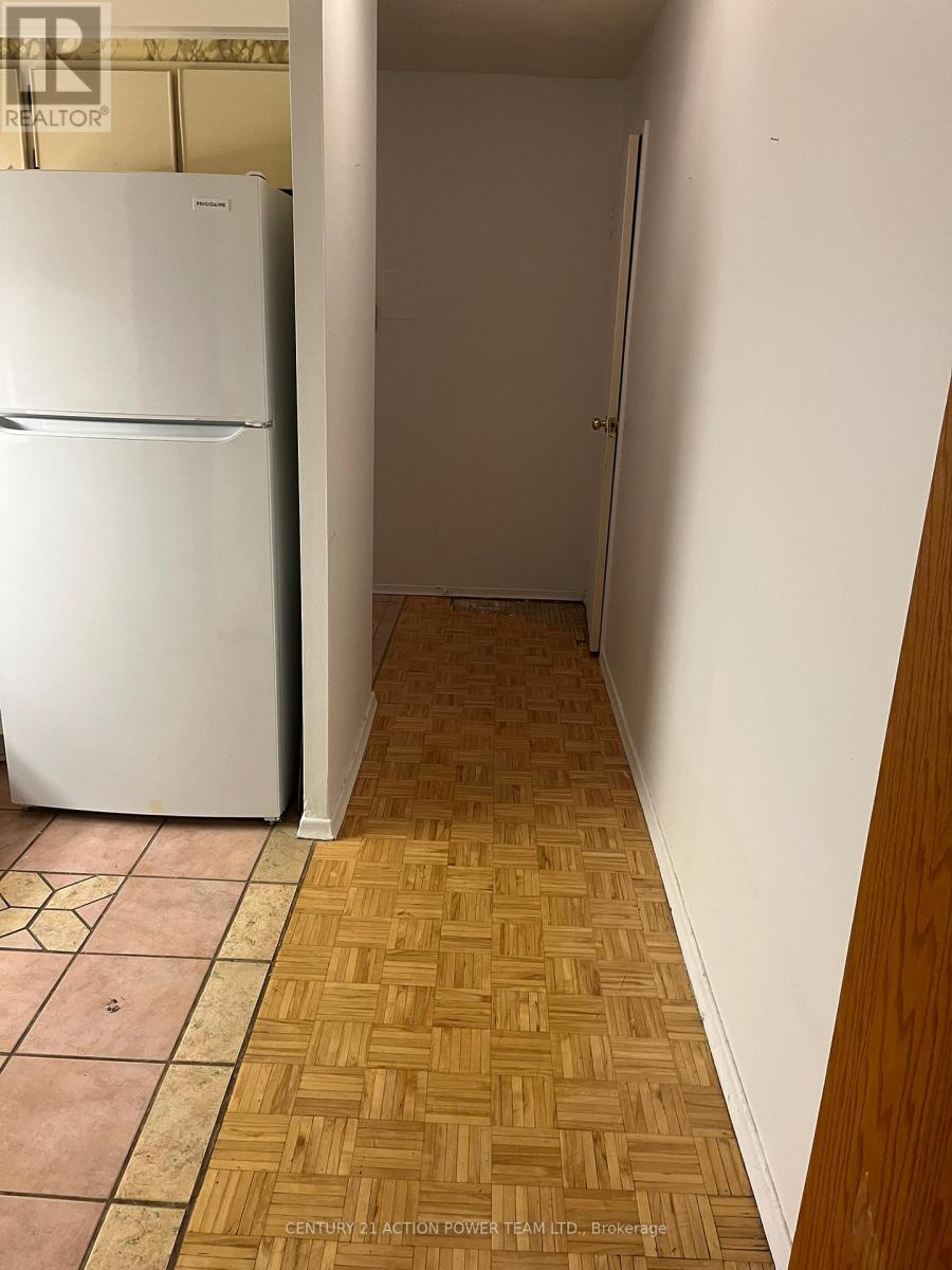 204 - 158b Mcarthur Avenue, Ottawa, Ontario  K1L 8C9 - Photo 14 - X12581702