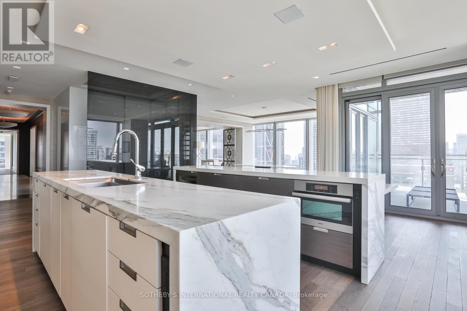 2503/2504 - 50 Yorkville Avenue, Toronto, Ontario  M4W 0A3 - Photo 2 - C12291118