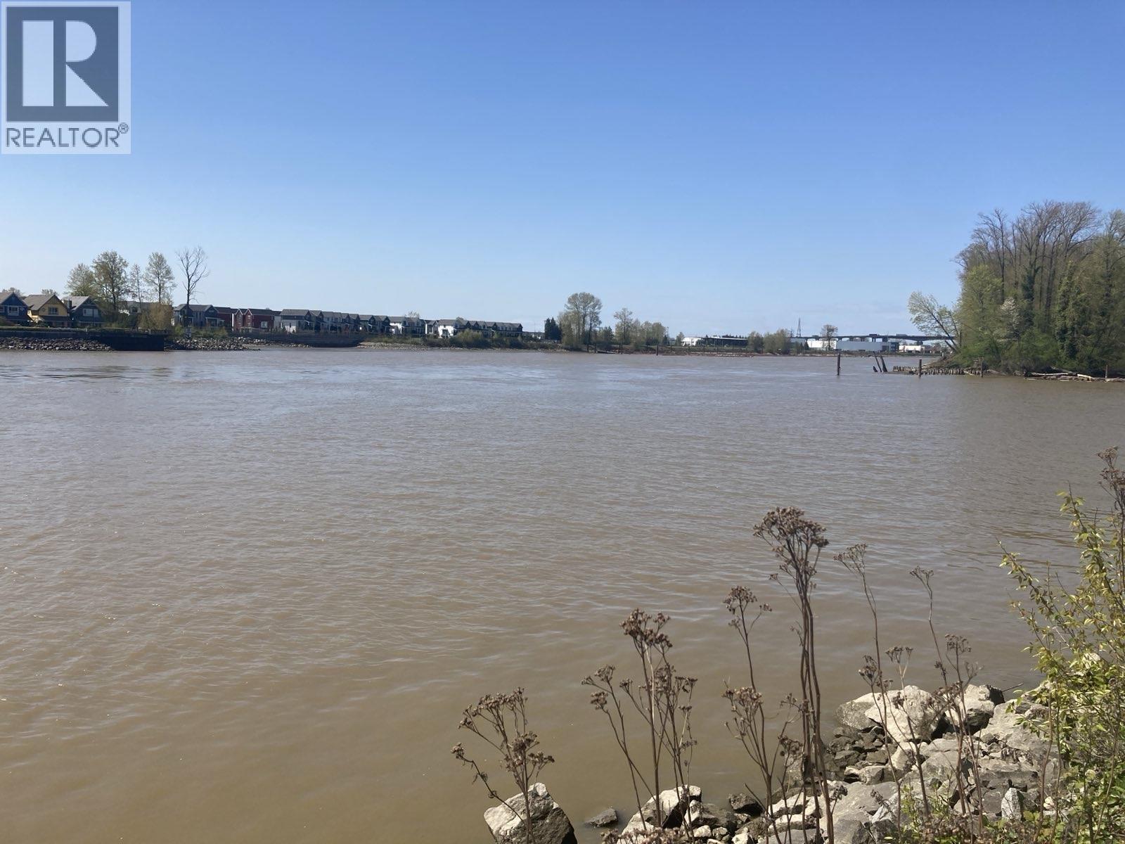 224 3 Rialto Court, New Westminster, British Columbia  V3M 6P2 - Photo 3 - R3069171